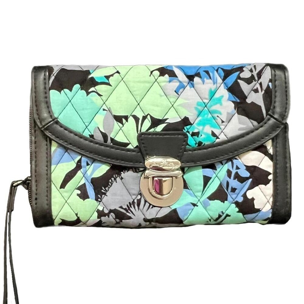 Vera Bradley Wristlet Wallet Blue Green Floral Quilted All-in-One OS